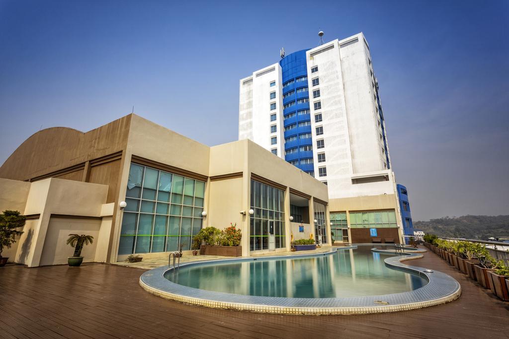 Mega Hotel Sdn Bhd Miri Kültér fotó